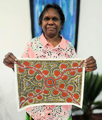 Caroline Numina - Women collecting bushtucker