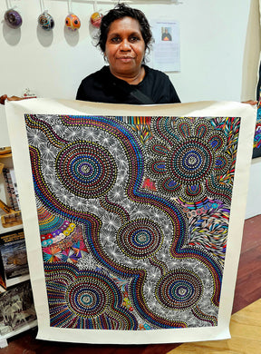 Selina Numina - Women collect bush medicines